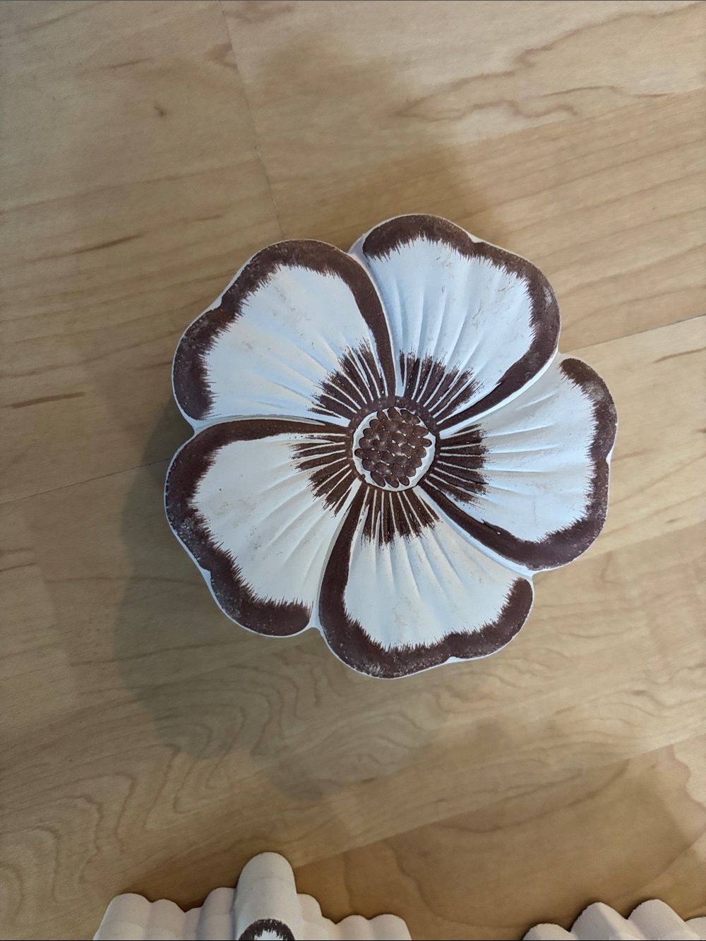 Floral Window Decal Set - Brown and White Home Wall Decor - Picture 5 of 5